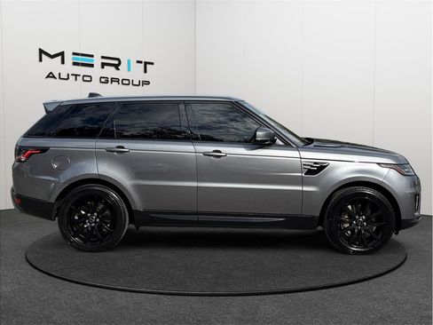 Used 2020 Land Rover Range Rover Sport SE image 10