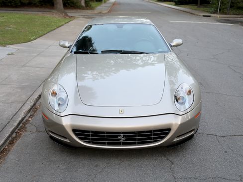 Used 2005 Ferrari 612 Scaglietti RWD image 19