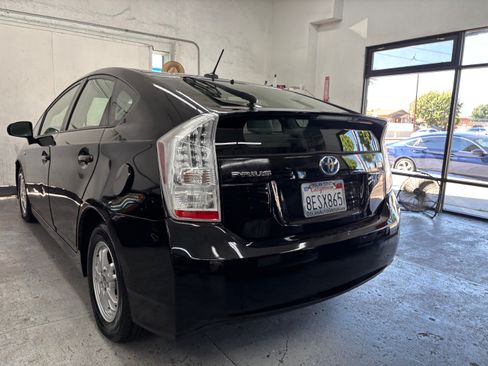 Used 2010 Toyota Prius Two image 6
