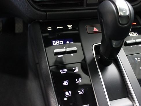 Used 2023 Porsche Macan UNAVAIL AWD/4WD image 22