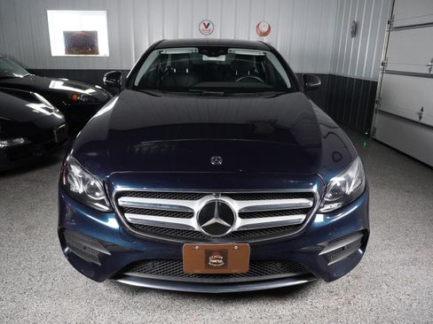 Used 2018 Mercedes-Benz E 300 image 4