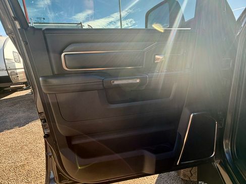 Used 2023 RAM 3500 4x4 Mega Cab Limited image 23