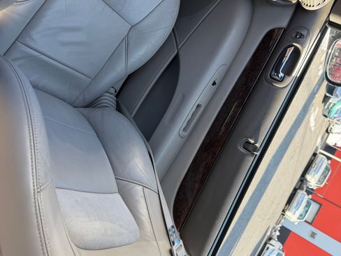 Used 2004 Chrysler Sebring Limited image 12