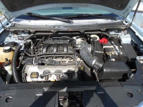 Used 2009 Ford Flex 2WD SEL image 14
