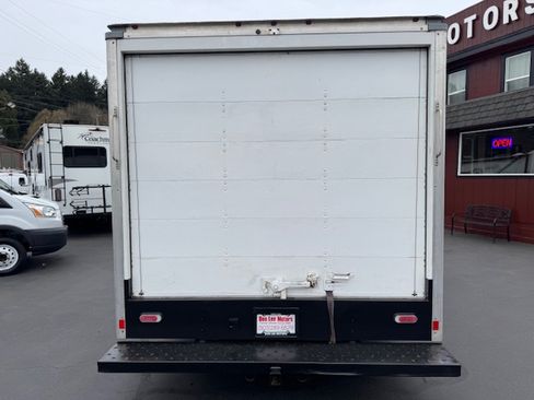 Used 2022 Ford E-350 and Econoline 350 Super Duty RWD image 28