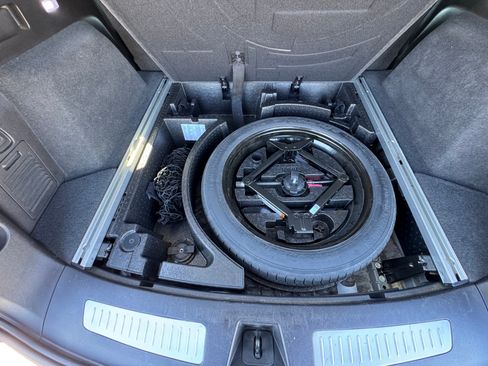 Used 2019 Cadillac XT5 Luxury image 8