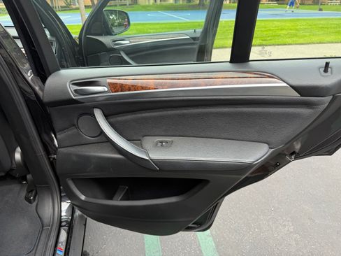 Used 2011 BMW X5 xDrive50i image 13