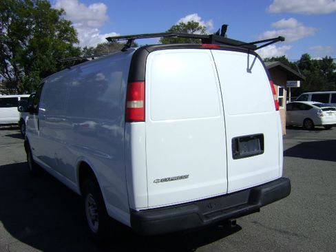 Used 2003 Chevrolet Express 3500 image 5