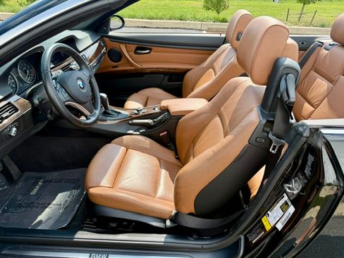 Used 2009 BMW 335i Convertible RWD image 16