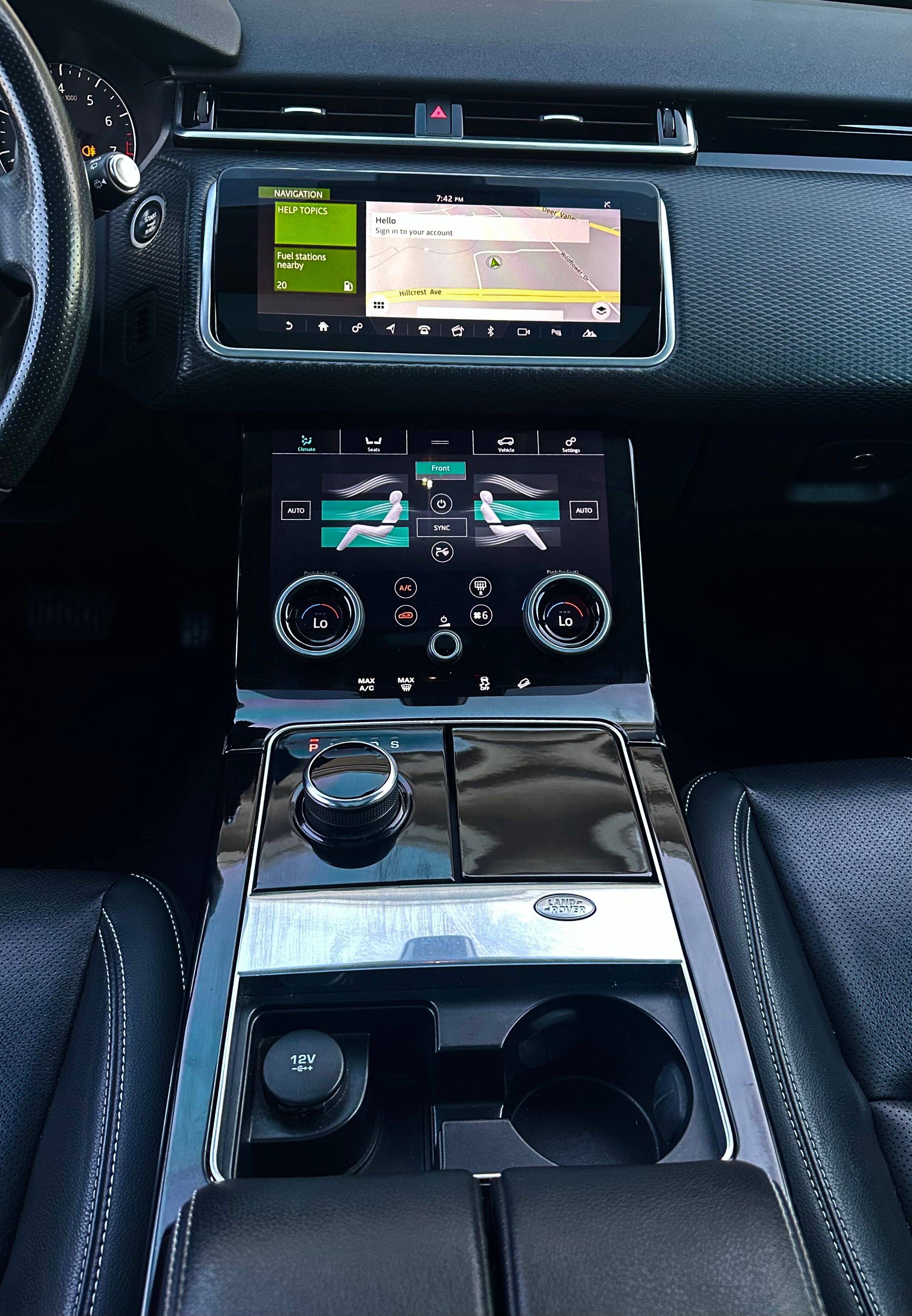 Used 2018 Land Rover Range Rover Velar S AWD/4WD image 18