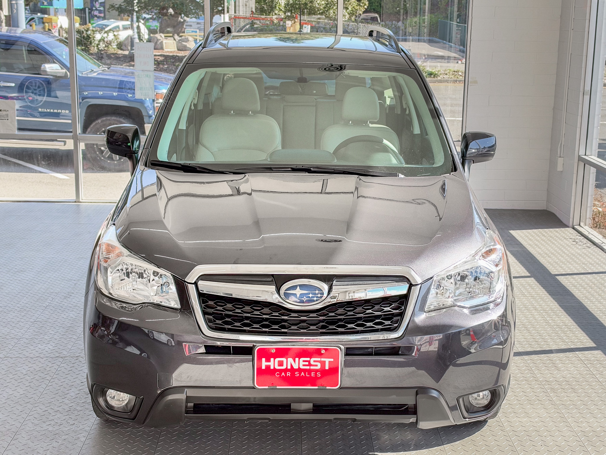 Used 2014 Subaru Forester 2.5i Limited AWD/4WD image 2