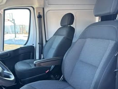 Used 2019 RAM ProMaster 2500 image 8