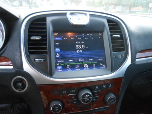 Used 2014 Chrysler 300 AWD image 11