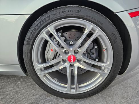 Used 2012 Audi R8 V10 image 38