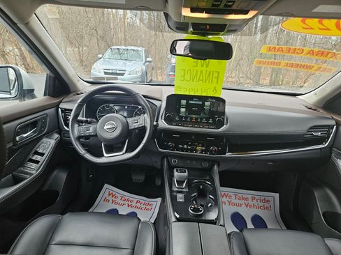 Used 2022 Nissan Rogue SL AWD/4WD image 13