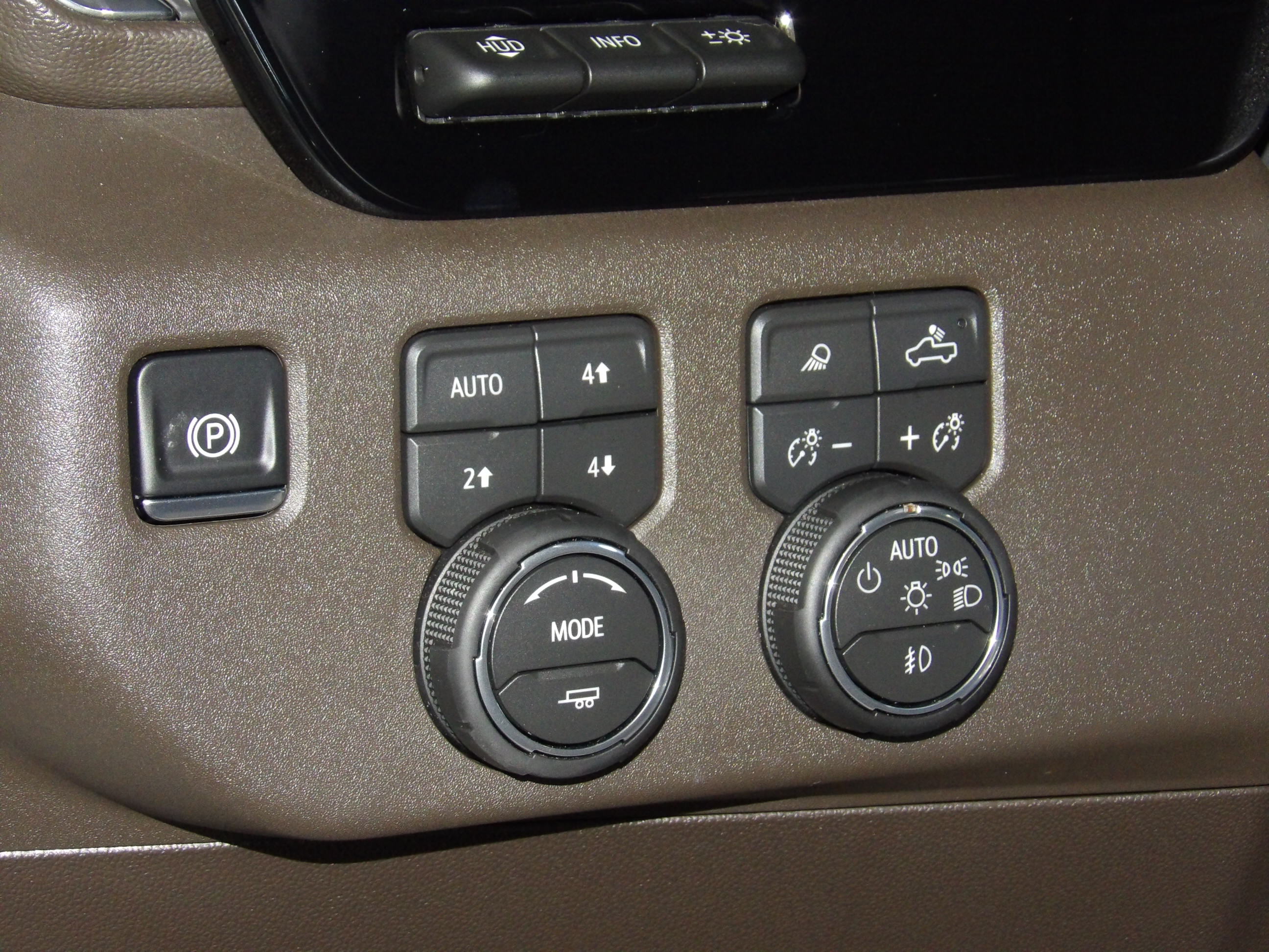 Used 2026 Chevrolet Silverado 2500 4x4 Crew Cab LTZ image 35