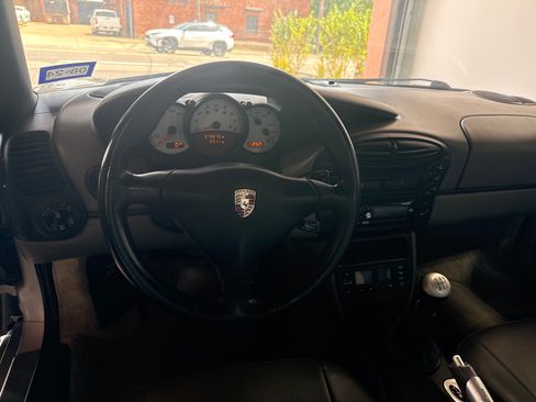 Used 2001 Porsche Boxster Spyder RWD image 19
