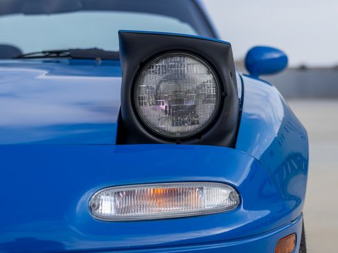 Used 1990 MAZDA MX-5 Miata Hard Top RWD image 32