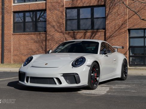 Used 2018 Porsche 911 GT3 image 3