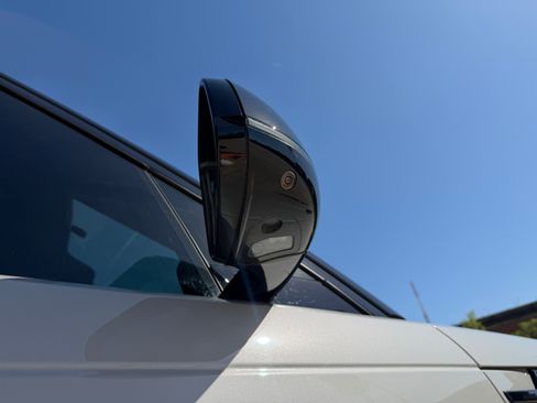 Used 2024 Land Rover Range Rover Sport Dynamic SE image 16