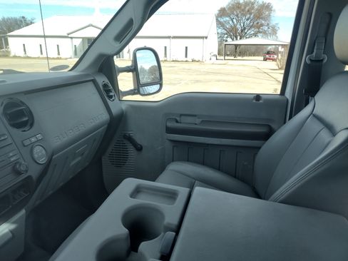 Used 2014 Ford F250 image 13