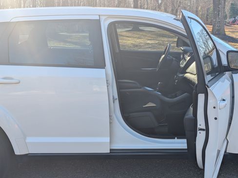 Used 2014 Dodge Journey American Value Package image 7
