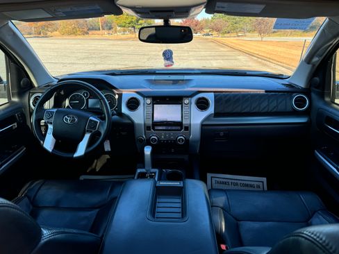 Used 2016 Toyota Tundra Platinum image 19
