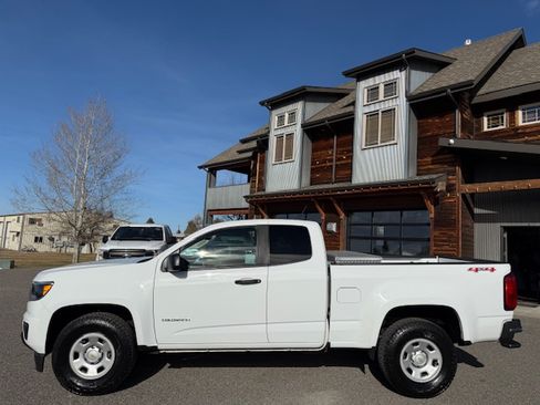 Used 2018 Chevrolet Colorado W/T image 2