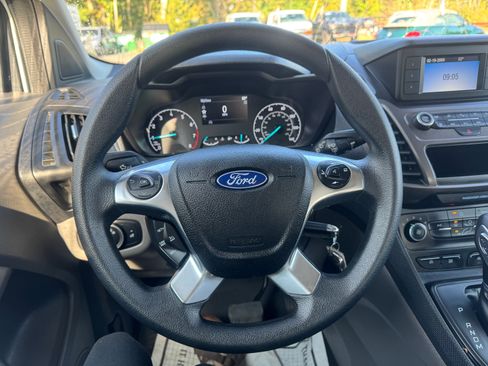 Used 2023 Ford Transit Connect XL image 18