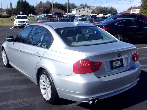 Used 2011 BMW 328i image 11