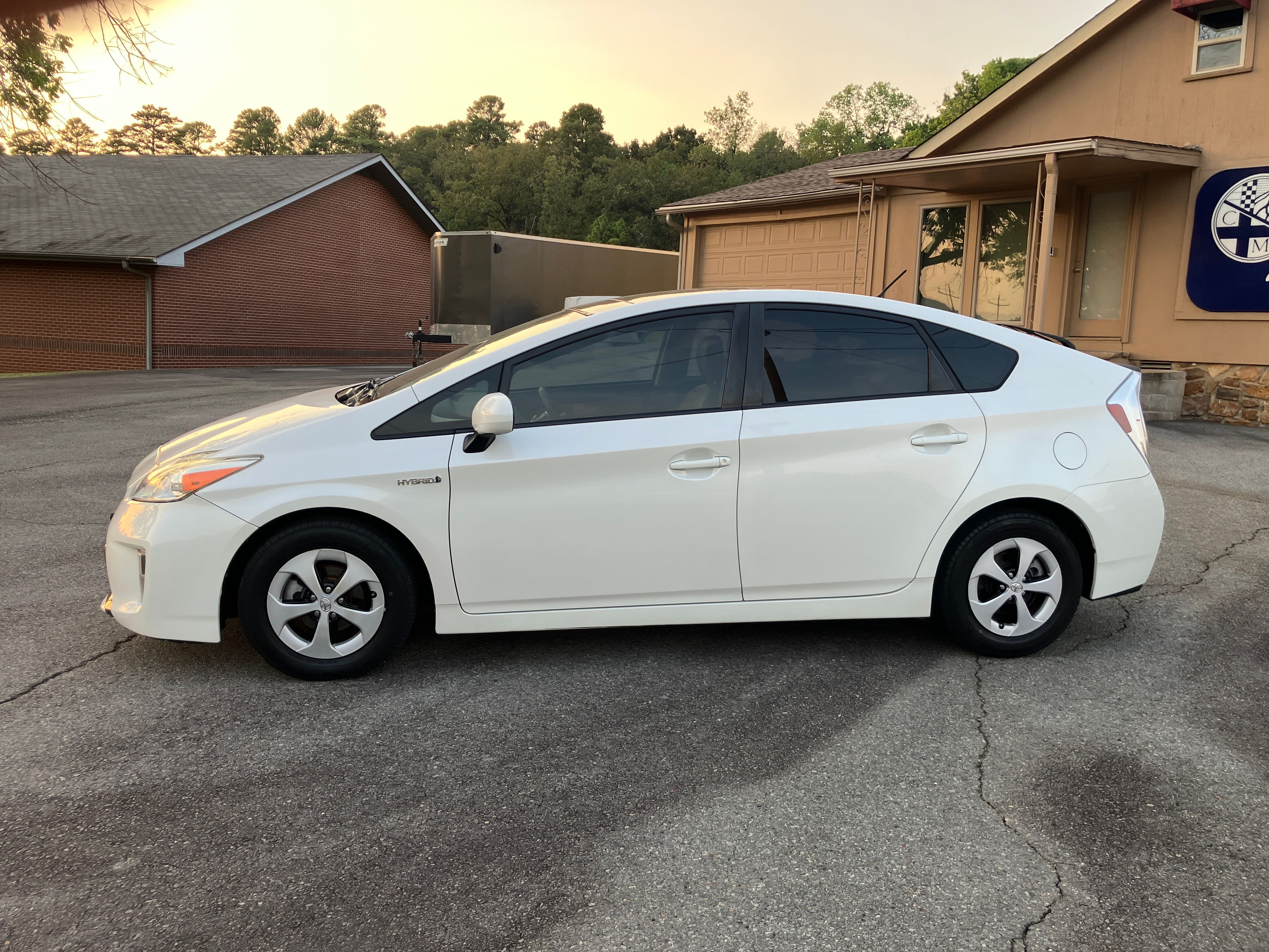Used 2012 Toyota Prius Three Touring Hatchback 4D FWD image 2