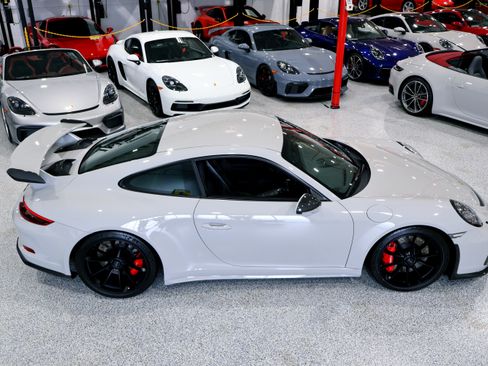 Used 2018 Porsche 911 GT3 RWD image 8