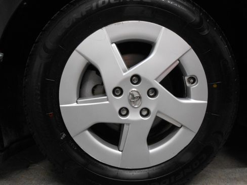 Used 2010 Toyota Prius Four Hatchback 4D FWD image 6
