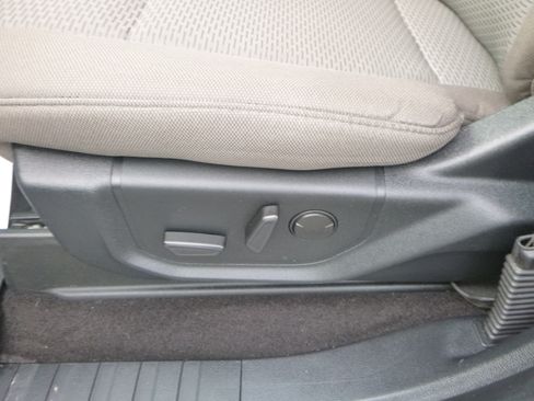 Used 2019 Ford F150 XLT image 18