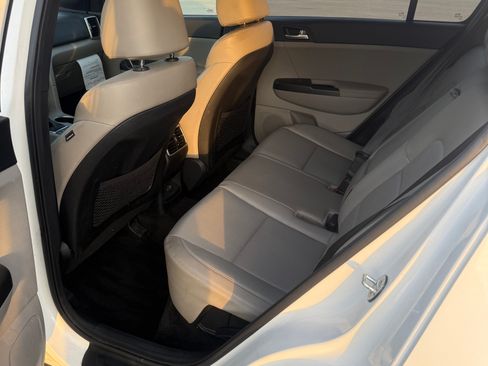 Used 2021 Kia Sportage S image 12