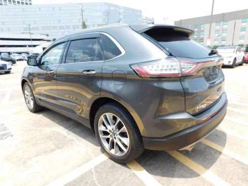 Used 2018 Ford Edge FWD Titanium image 5