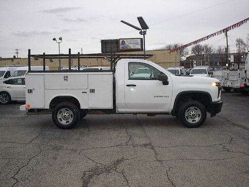 Used 2021 Chevrolet Silverado 2500 W/T image 3