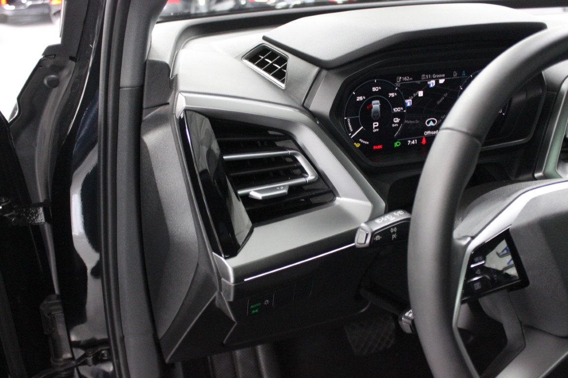 Used 2025 Audi Q4 e-tron Premium RWD image 16