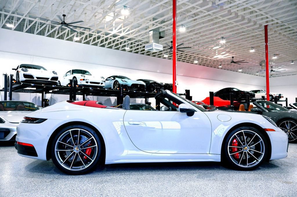 Used 2024 Porsche 911 Carrera 4S AWD/4WD image 16