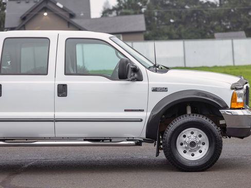Used 1999 Ford F350 XLT image 12