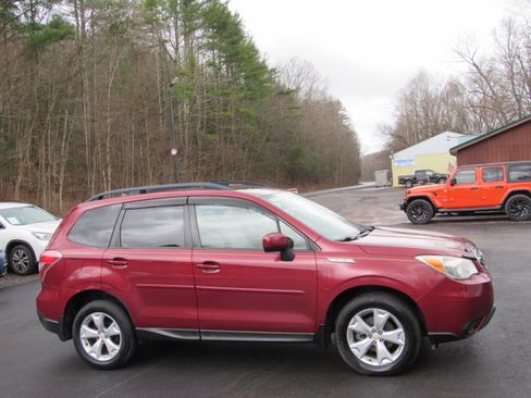 Used 2014 Subaru Forester 2.5i Premium image 11