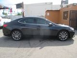 Used 2018 Acura TLX image 2