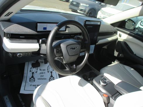 Used 2021 Ford Mustang Mach-E Premium RWD image 5