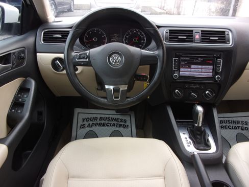Used 2012 Volkswagen Jetta 2.5 SE image 7