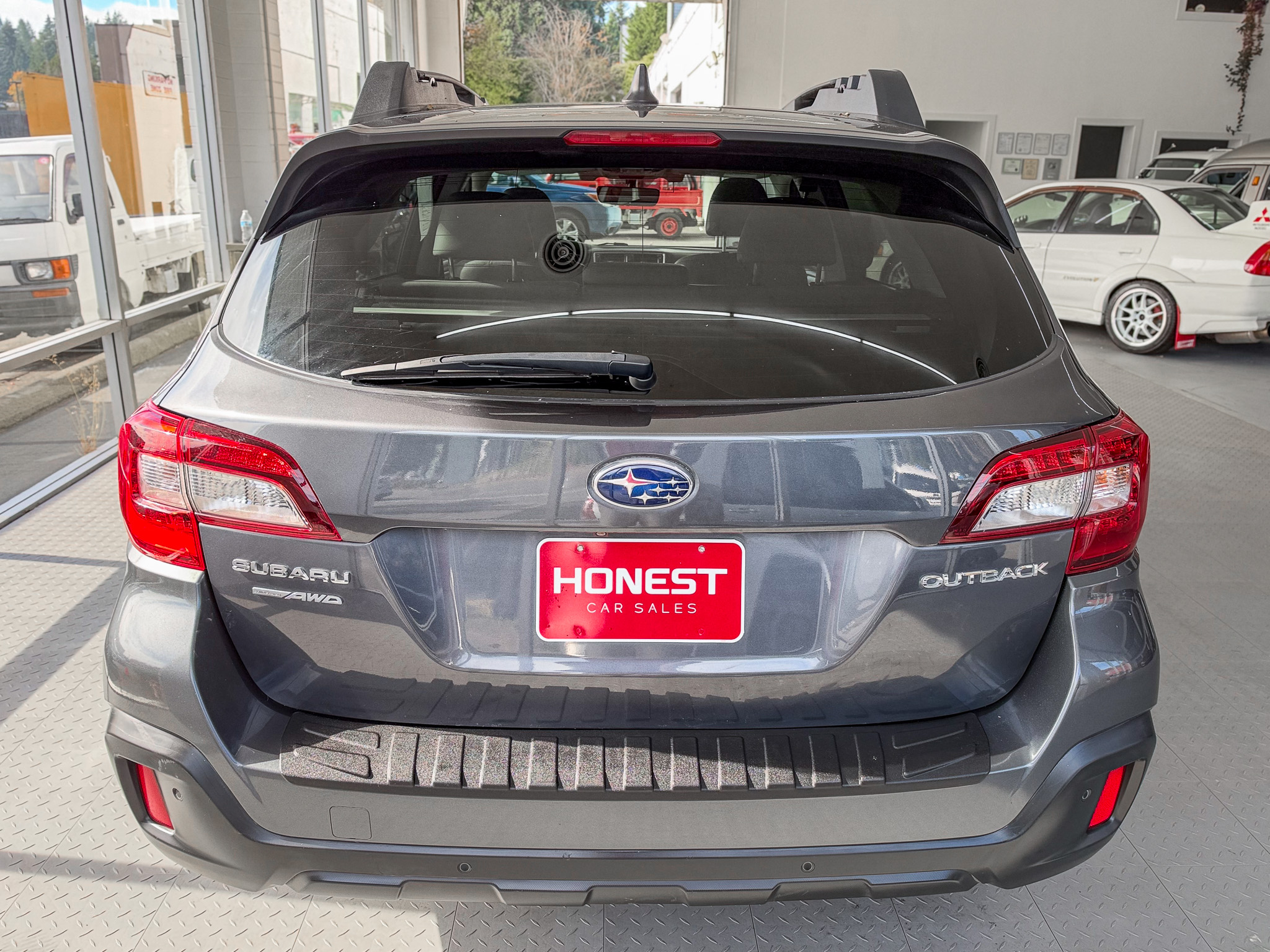 Used 2019 Subaru Outback 2.5i Limited AWD/4WD image 5