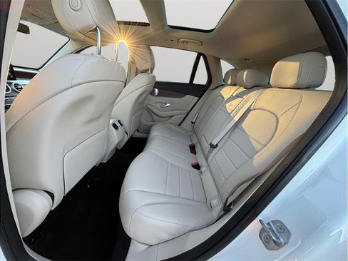 Used 2020 Mercedes-Benz GLC 300 image 38