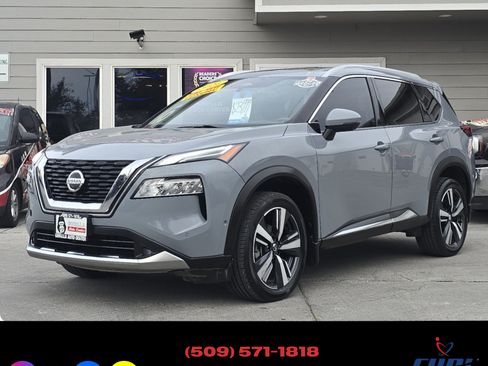 Used 2021 Nissan Rogue Platinum image 3