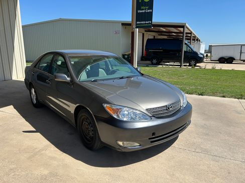 Used 2003 Toyota Camry SE image 7