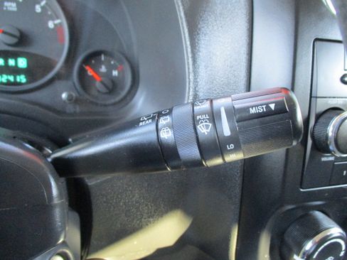 Used 2013 Jeep Patriot Sport image 44