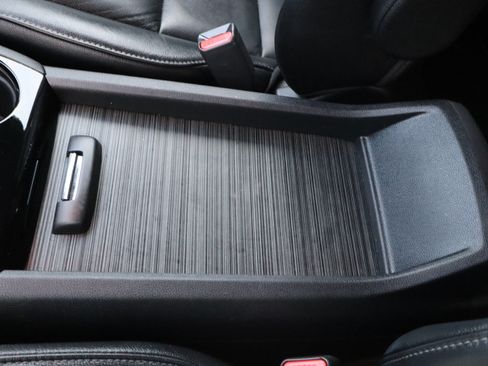 Used 2016 Honda Pilot Touring image 35